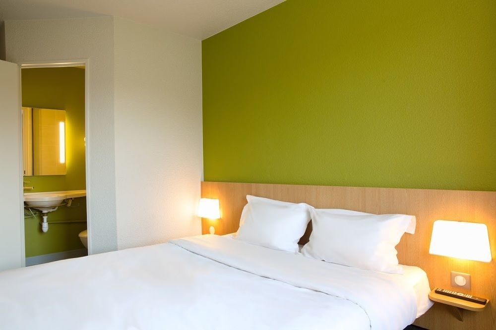B&B Hotel Toulon La Seyne Sur Mer Exteriör bild