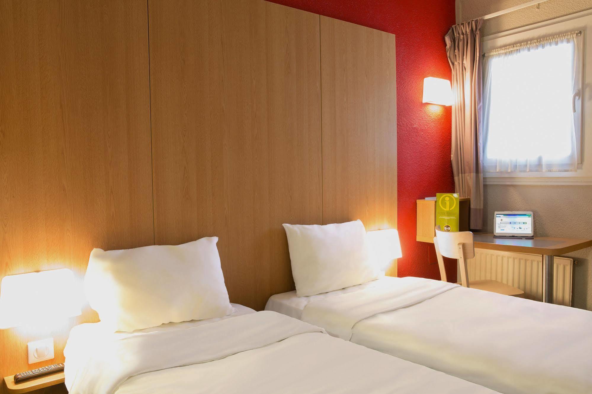 B&B Hotel Toulon La Seyne Sur Mer Exteriör bild